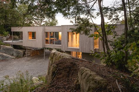 Forest House I / Natalie Dionne Architecture | ArchDaily