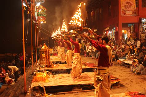 Evening Ganga Aarti - Varanasi #india #tnwtravels #tnwindiatravel # ...