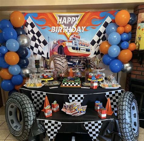 Hot wheels Birthday Party Ideas | Photo 3 of 5 | Hotwheels birthday ...