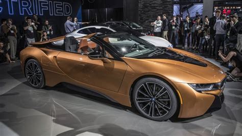 BMW i8 Roadster price: It's the costliest BMW you can buy in the U.S ...