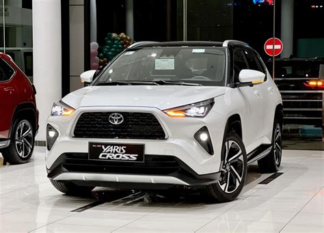 Toyota Yaris Cross 2023 ra mắt thị trường sát cạnh Việt Nam, vừa bị cắt ...