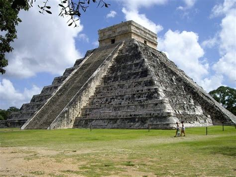 6 Mayan Ruins in the Yucatan Close to Cancun - Live Dream Discover