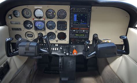 Cessna 172 Cockpit