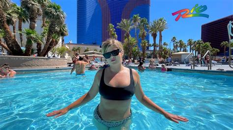 I Stayed at RIO in Las Vegas Before it's Gone Forever... 😲 - YouTube