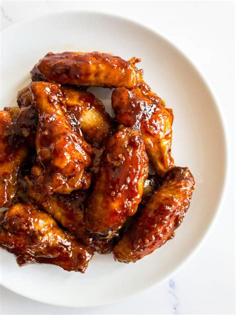 Honey Garlic Chicken Wings - Bites of Beri