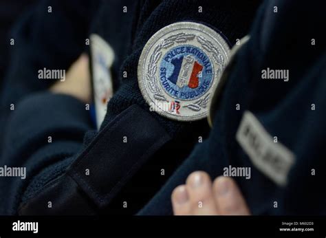 French police badge hi-res stock photography and images - Alamy