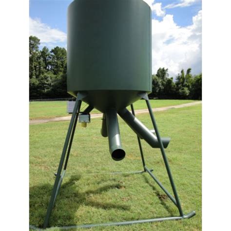 Outback 1000 Pound Dually Feeder - Ultramatic Feeders