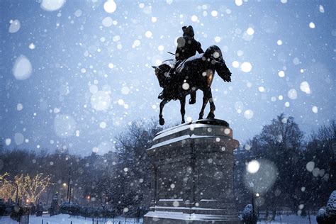 Boston ties its single-day snowfall record with Blizzard of '22