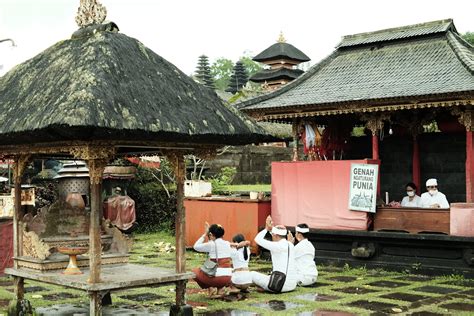 Rumah Adat Suku Bali Beserta Penjelasannya - Info Liburan