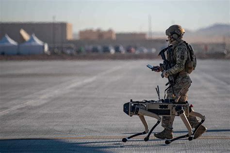 Military robots perform worse when humans won't stop interrupting them ...