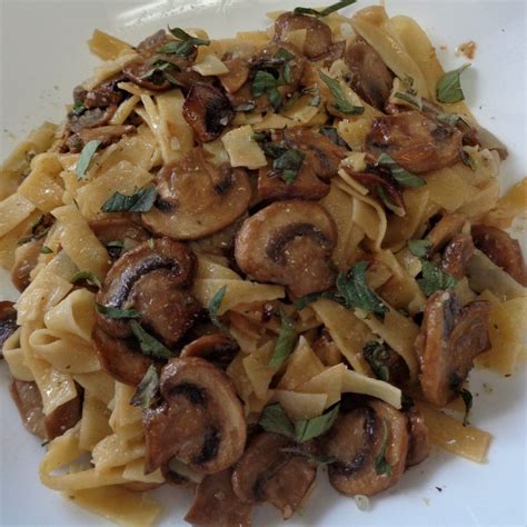 Mushroom Linguini