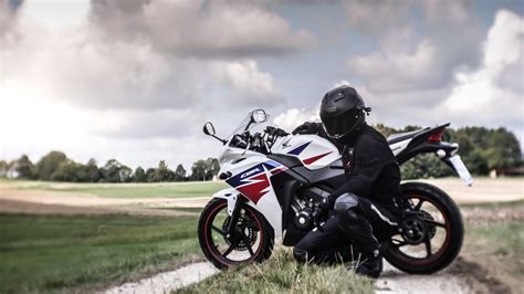 Honda CBR 125 Review - Pros, Cons, Specs & Ratings