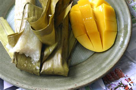 Suman (Filipino Rice Dessert) Recipe