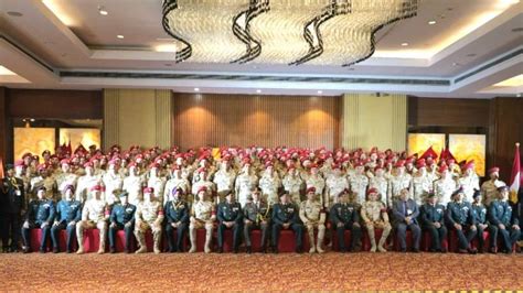 Indian Army felicitates Egyptian Armed Forces marching contingent ...