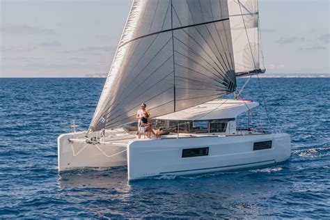 Lagoon 40 Review - Katamarans - Find a Charter