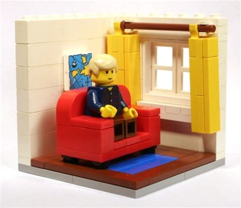 LEGO Chair | BricksABillion