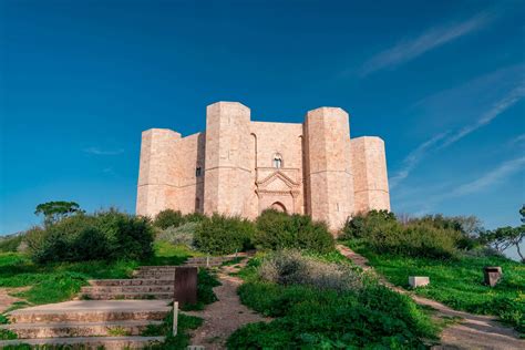 Castel del Monte, Italy – VitalCute