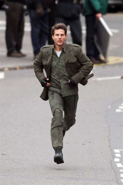 Tom Cruise Running Photos