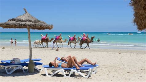 Beaches in Tunisia are rapidly vanishing. Here's why - Samwaad India