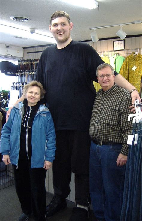 Tallest Man in America "Igor Vovkovinskiy" Dies at 38