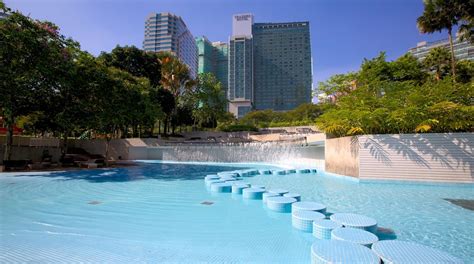 KLCC Park in Kuala Lumpur City Centre | Expedia