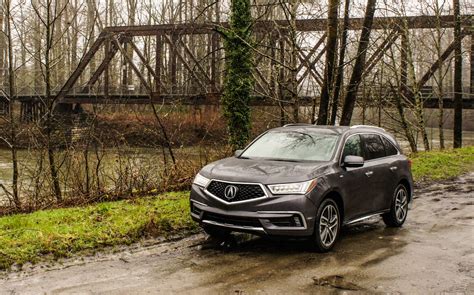 New Acura MDX Sport Hybrid exhibits poise, refinement - CNET