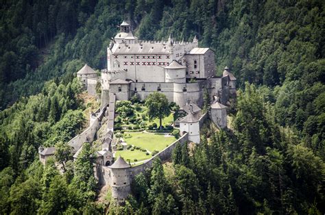 Great Castles of Europe: Castles in Austria