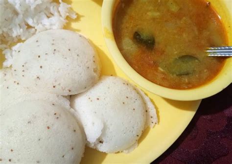 Idli sambhar Recipe by Garima Manish Kumar - Cookpad