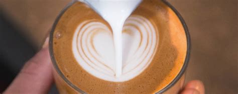 Learn how to make the perfect latte art heart with the smart milk ...