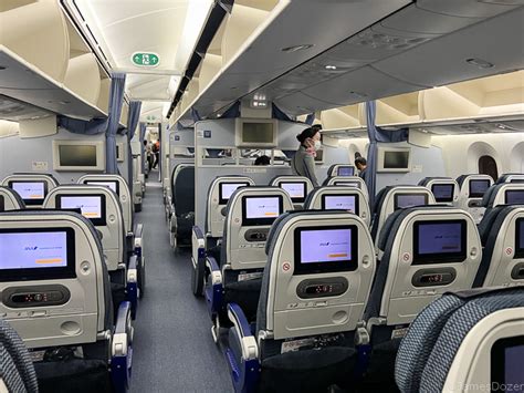 Review: ANA Boeing 787 Economy Class, Tokyo Haneda to Los Angeles ...