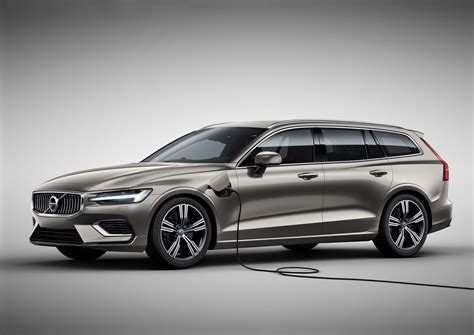 The stunning new Volvo V60 proves Sweden still knows station wagons ...