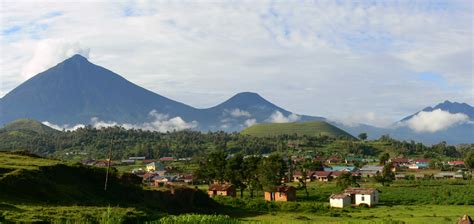 the virunga mountains - 8 related volcanoes , the virunga ranges