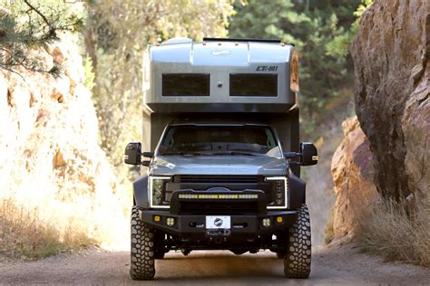 Ford F-550 Based EarthRoamer LTi Is The Newest Extreme Camper