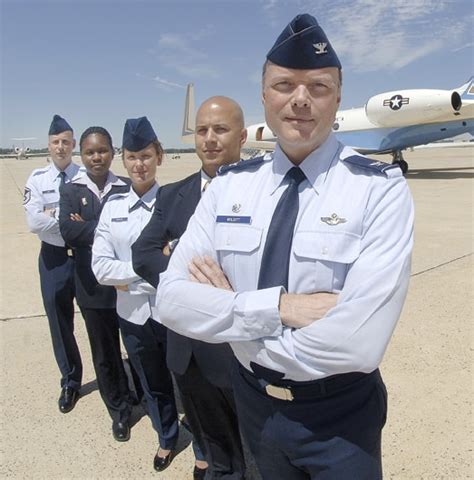 Who Pilots Air Force One & How To Become a Presidential Pilot