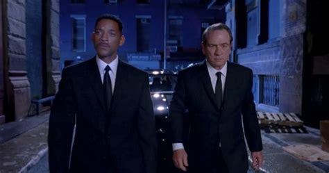 Barry Sonnenfeld Talks 'Men in Black 3' Ending & Reboot Potential