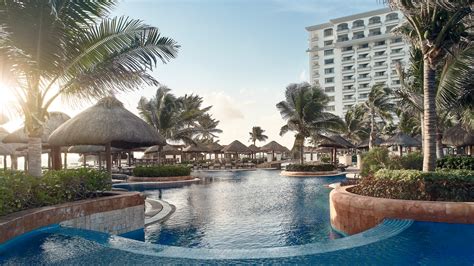 JW Marriott Cancun Resort & Spa - Hotel Review | Condé Nast Traveler