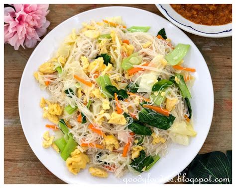 GoodyFoodies: Recipe: Bihun Goreng Putih (Fried White Meehoon)