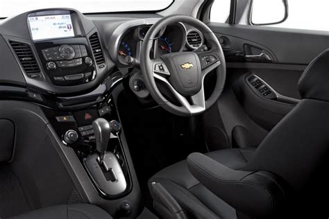 Chevrolet orlando interior photos