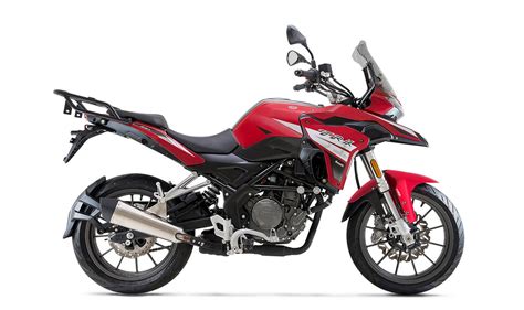 2024 Benelli TRK 251 Price, Specs, Top Speed & Mileage in India