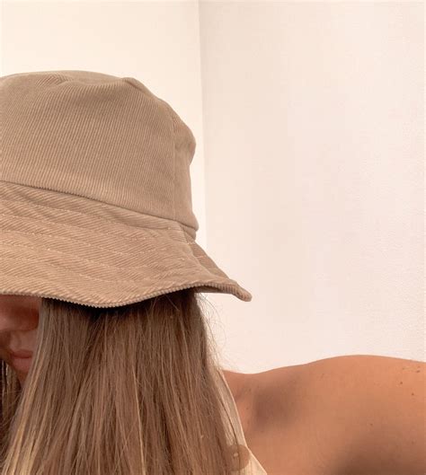 DIY: Simple Bucket Hat — The Essentials Club // Creative DIY Hub