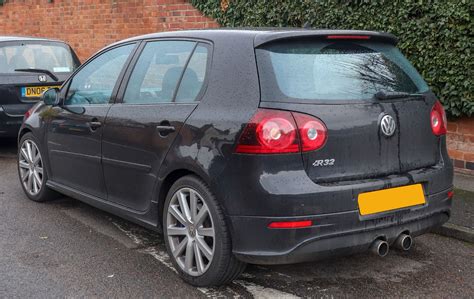 Volkswagen Golf R32 Mk5 Buyer's Guide & History - Garage Dreams