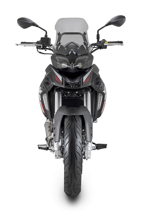 Benelli TRK 251 : Price, Features, Specifications