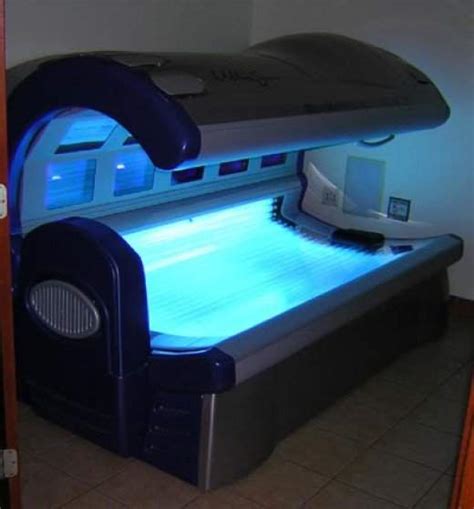 Who Invented Tanning Beds? - LightTherapyDevice.com