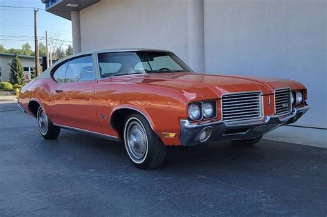 Garage-Kept Survivor: 1972 Oldsmobile Cutlass S | Barn Finds