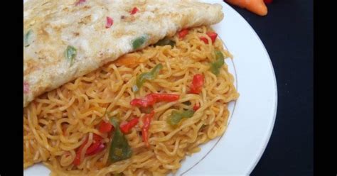 Indomie with fried egg - kaxoodoo