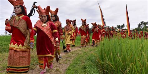 Mengenal Suku Minang, dari Asal-usul hingga Tradisi