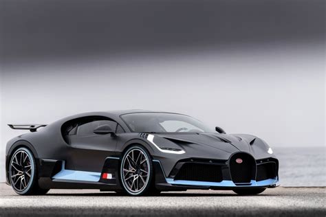 Bugatti Divo technical specifications and fuel economy