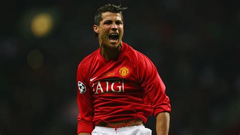 Cristiano Ronaldo já rende 139,4 milhões de euros ao Manchester United ...