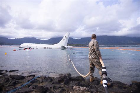 Navy Defuels P-8A Poseidon in Kaneohe Bay - Seapower