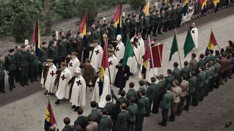 Members of Romania's Iron Guard, 1940. [Colorization] [1162x653] : r ...